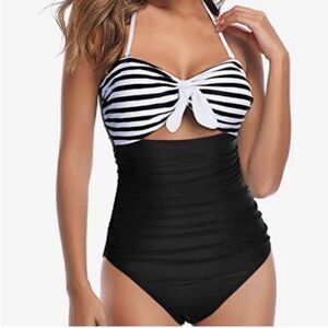 Tempt Me One Piece Swimsuit
Tummy Control, Size Large (L)